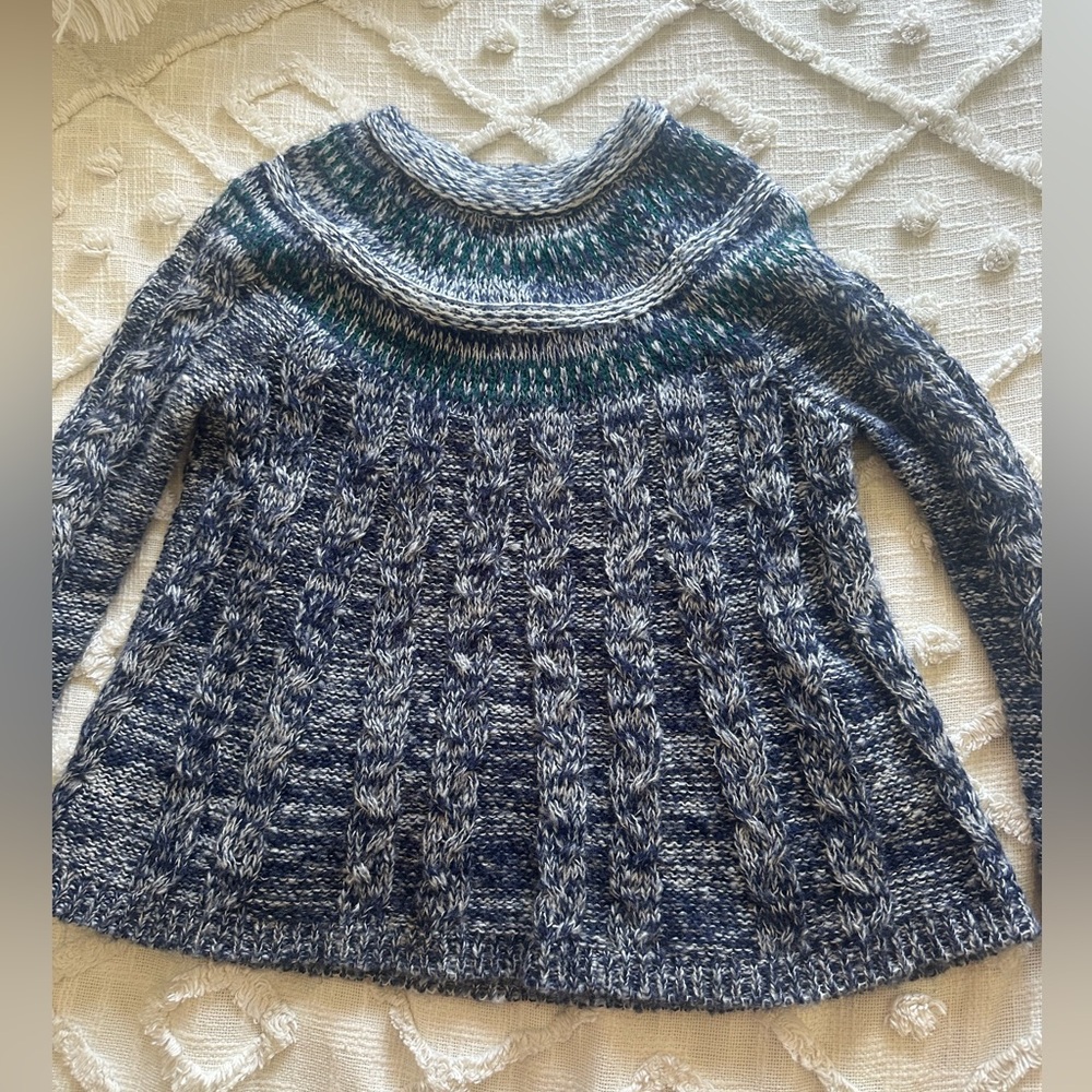 XS Hollister Knitted Sweater